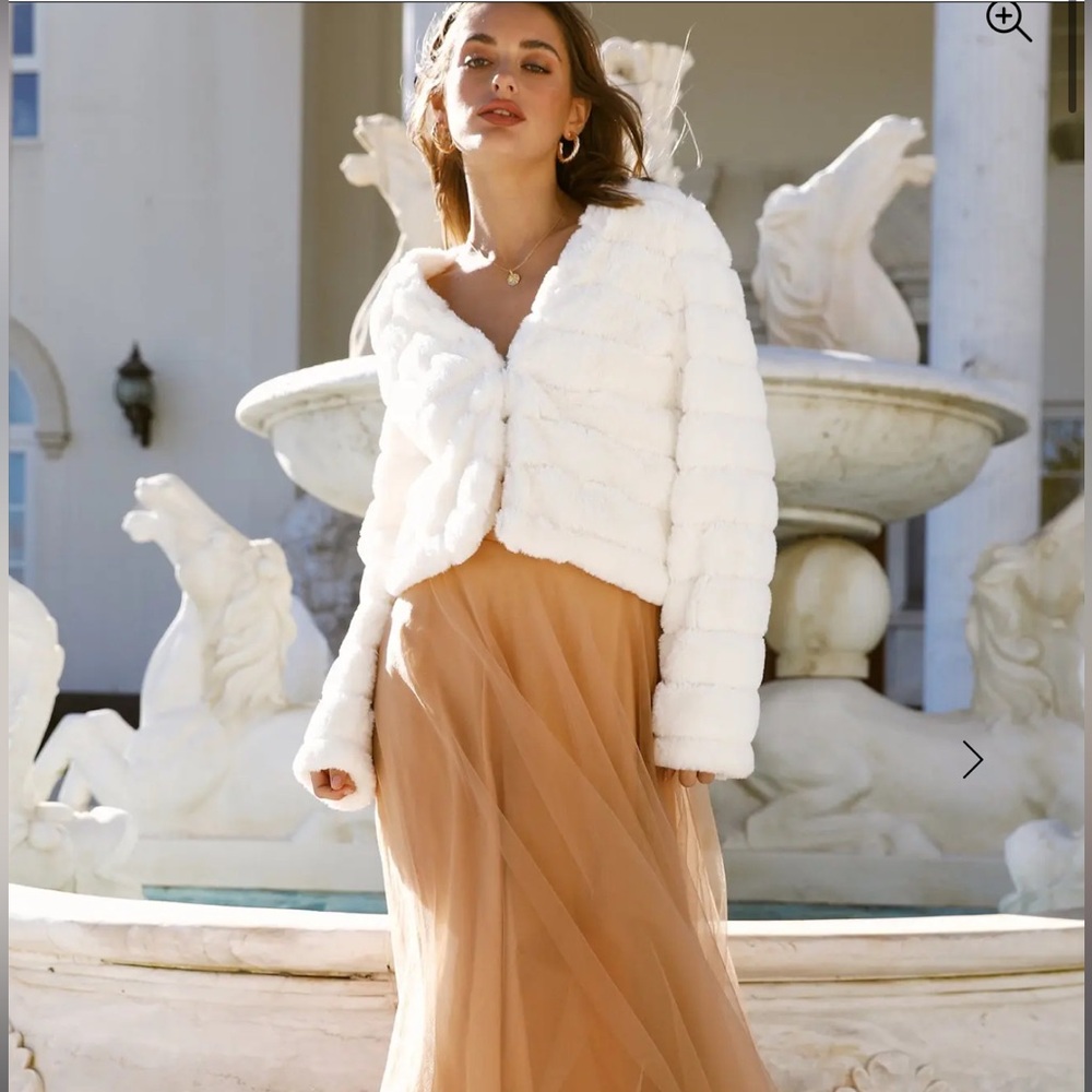 Chic White Faux Fur Jacket
